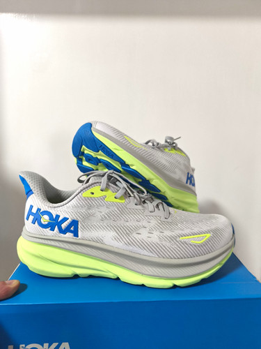 Hoka one clifton - one, 9